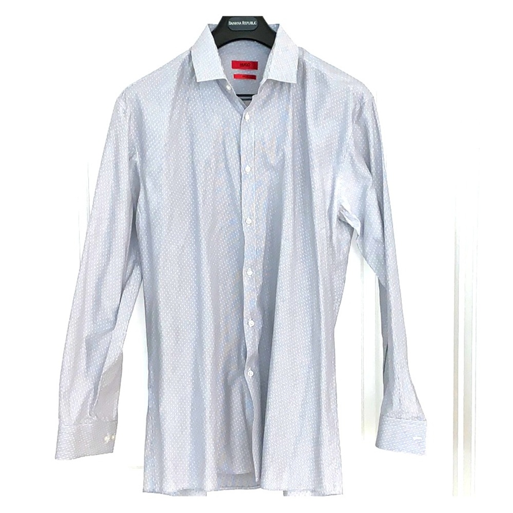 Hugo Boss slim fit dress shirt. Worn once